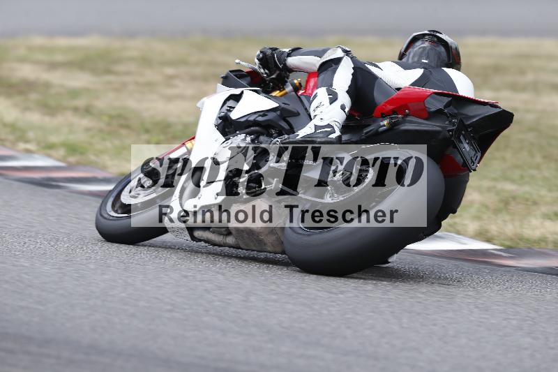 /32 07.07.2025 Plüss Moto Sport ADR/Freies Fahren/666